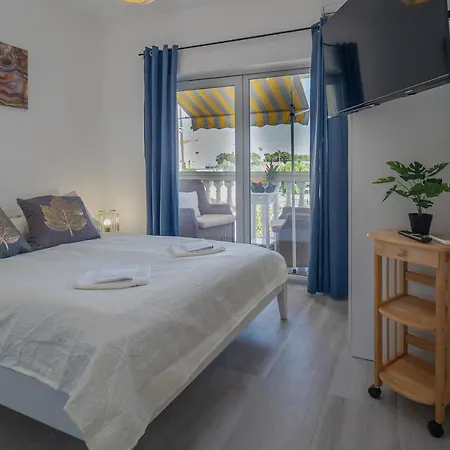 Domic Apartman *