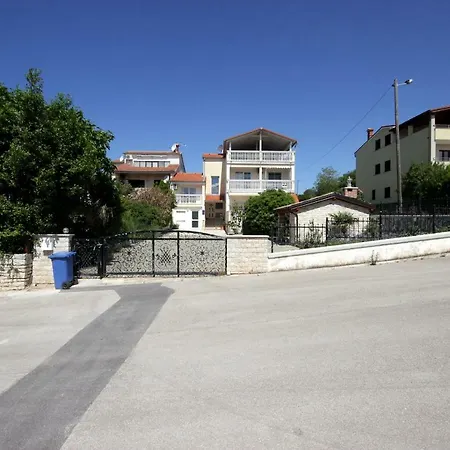 Domic Apartman