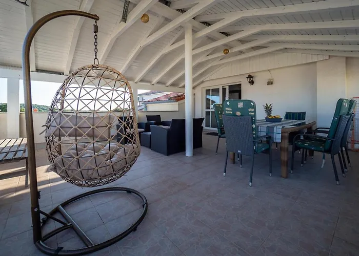 아파트 Domic 반졸레