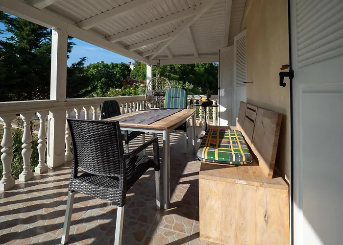 아파트 Domic 반졸레